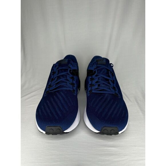 Athletic_Shoes